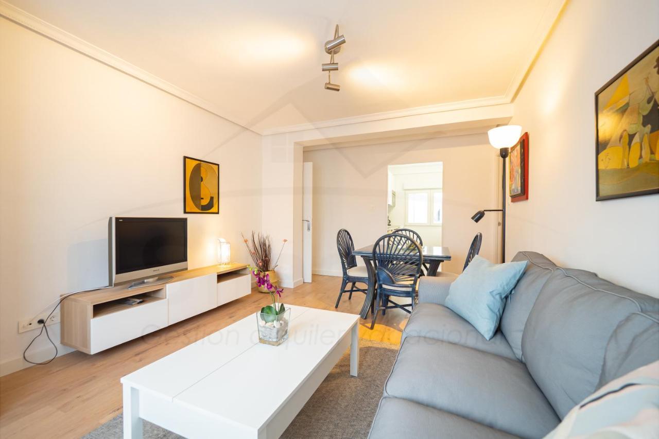 El Carbayedo Apartment อาบีเลส ภายนอก รูปภาพ