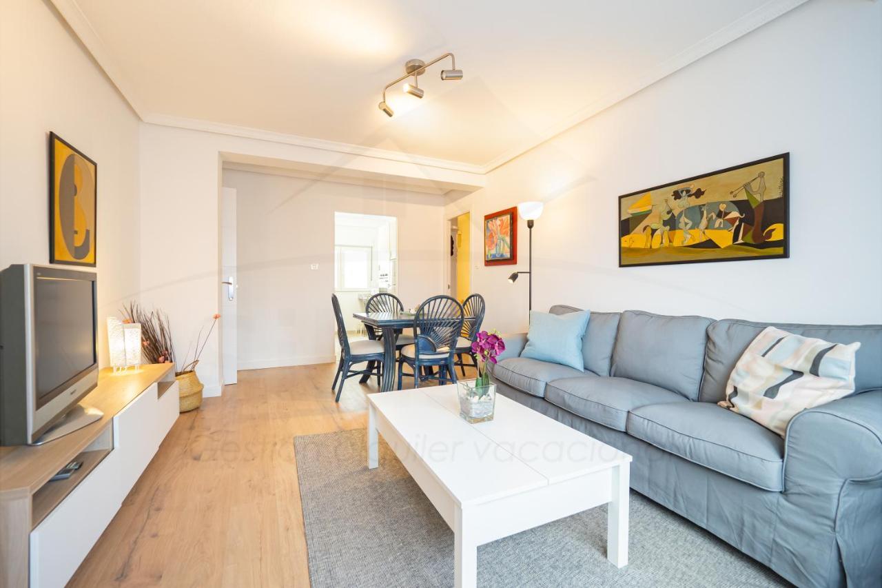 El Carbayedo Apartment อาบีเลส ภายนอก รูปภาพ