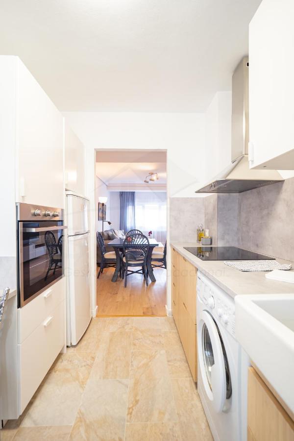 El Carbayedo Apartment อาบีเลส ภายนอก รูปภาพ